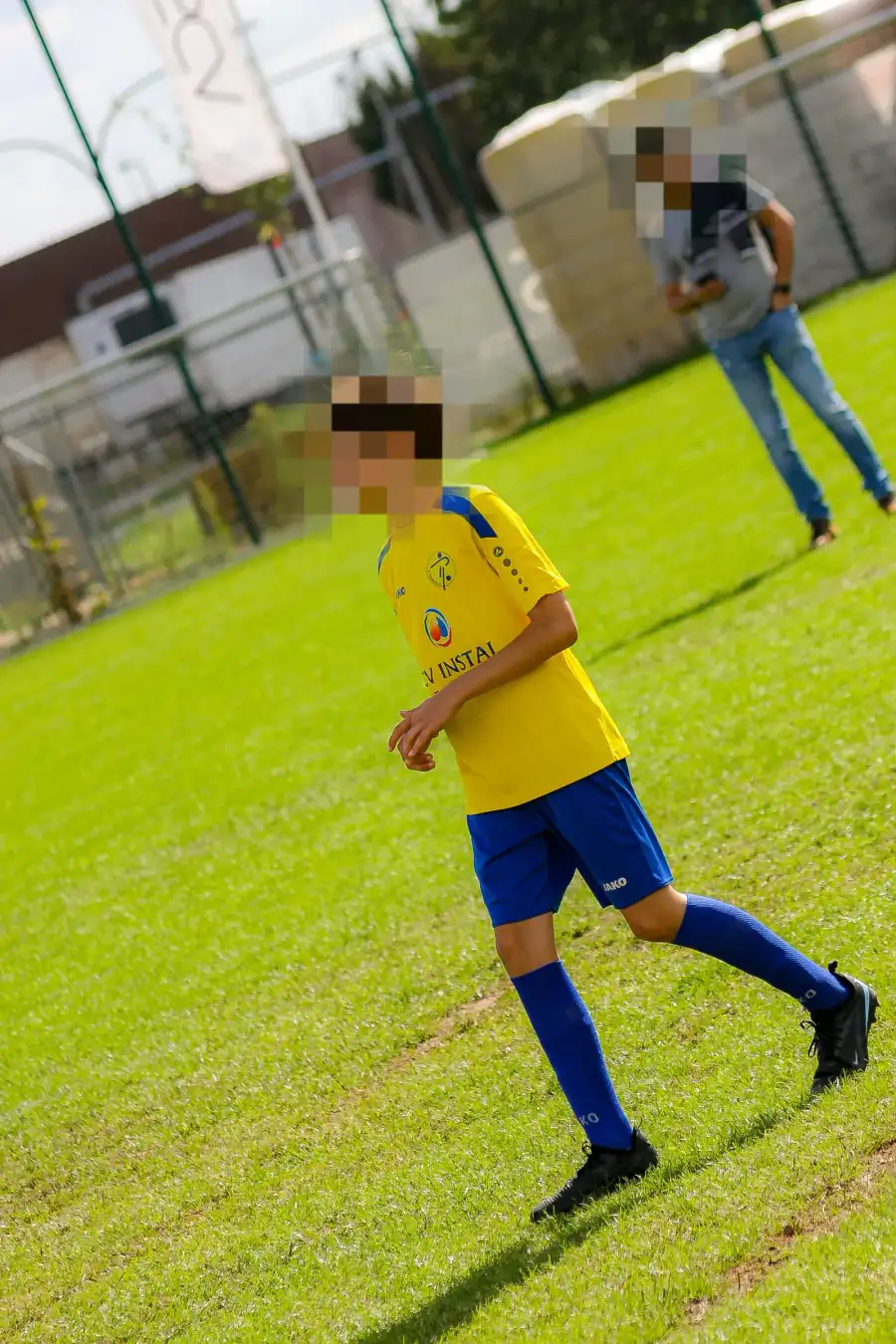 Andere wedstrijden — voetbalwedstrijd in Antwerpen en omgeving — foto 5 van Sideline Action